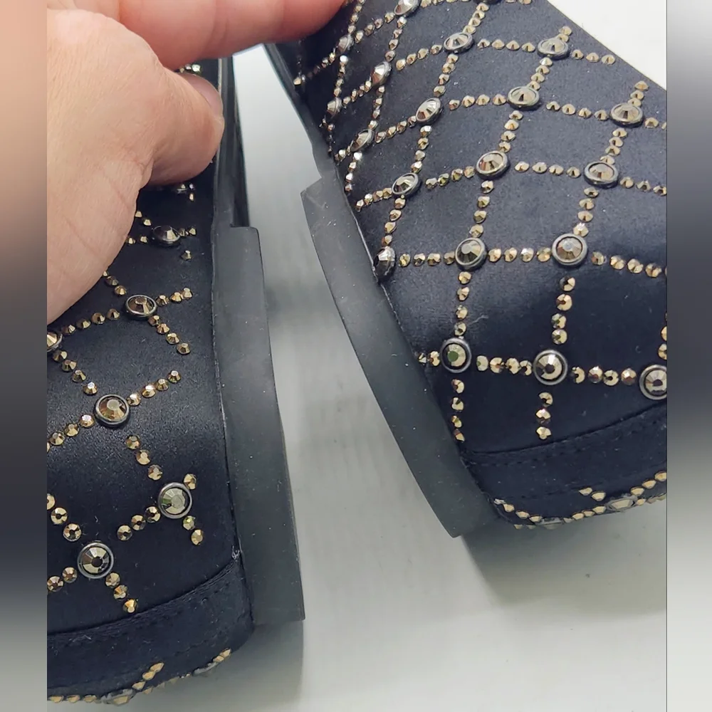 Badgley Mischka Norell Quilted Crystal Satin Flats In Black Size 7.5